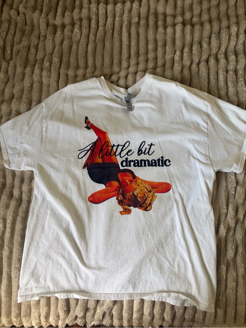 Dramatic Gildan White Graphic Tee with Red & Black Retro Pinup size X-Large